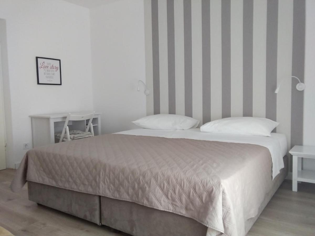 Apartmani Mateo Primošten Buitenkant foto