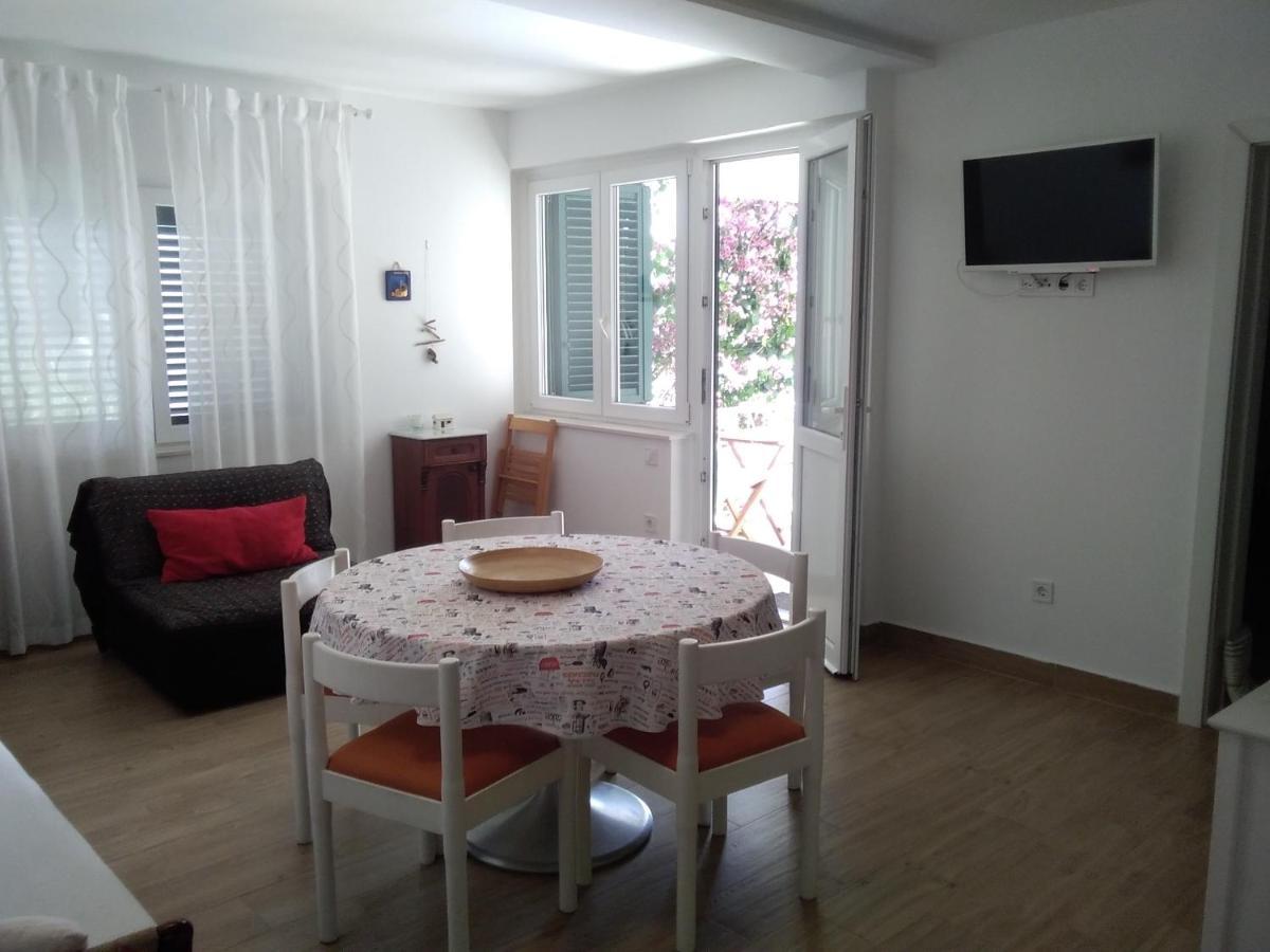 Apartmani Mateo Primošten Buitenkant foto