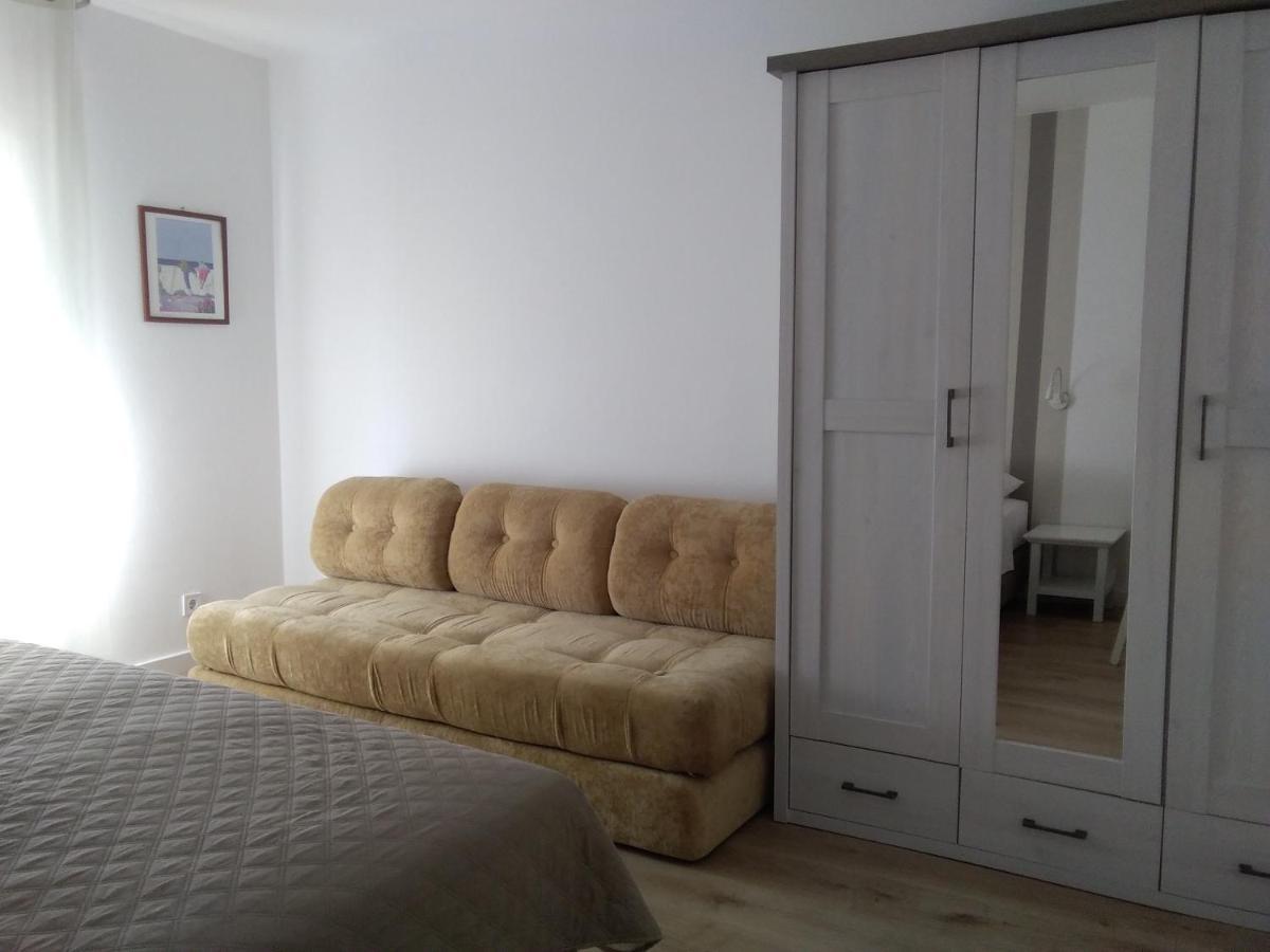 Apartmani Mateo Primošten Buitenkant foto